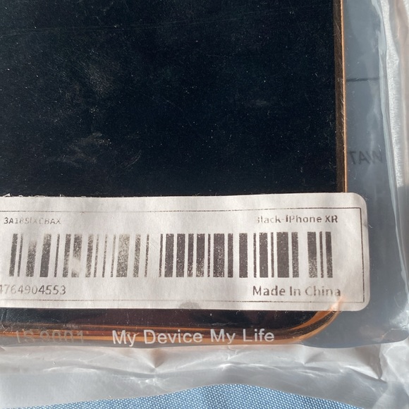 iPhone XR Case black and gold with heart - Picture 2 of 6